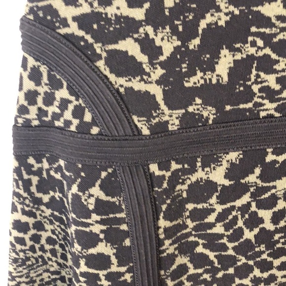 Diane von Furstenberg Heavy Knit Animal and Bordered Print Skater Mini Skirt S\P - Picture 6 of 10